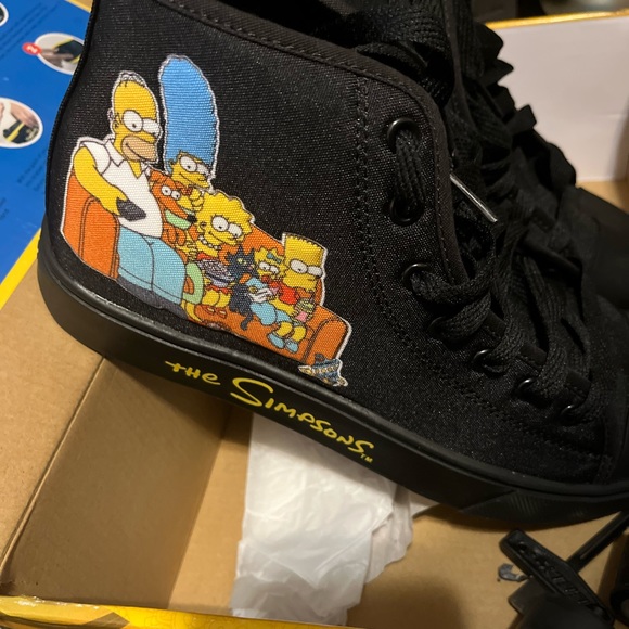 Simpson Healy’s brand new….never worn size 8 in men! Missing the wheel cover - Picture 5 of 8